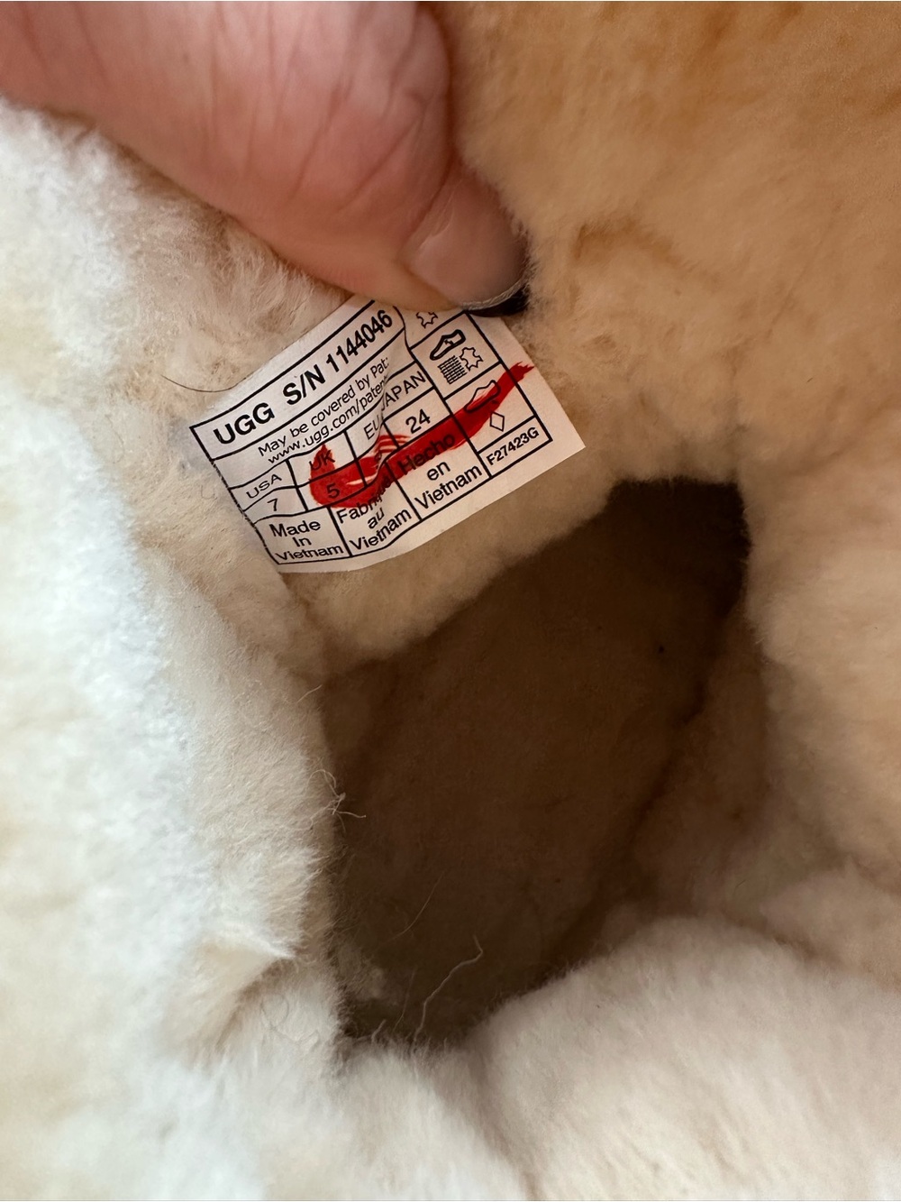 Tracking Number - Picture 11 of 16